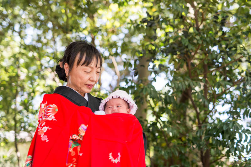 お宮参りでの親の服の選び方 季節 授乳しやすさ お母さんの体調で選ぼう Funmily By Fotowa