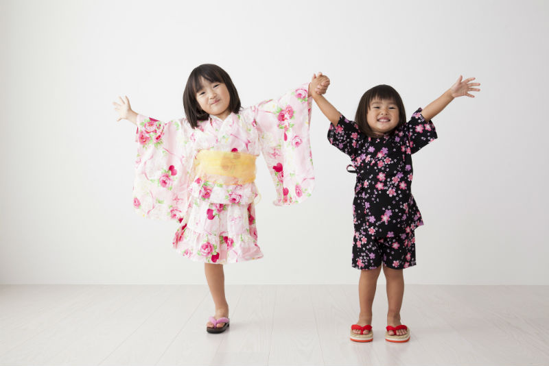 子供浴衣 甚平の選び方 3歳 10歳は サイズ調整 を見越して選ぼう Funmily By Fotowa